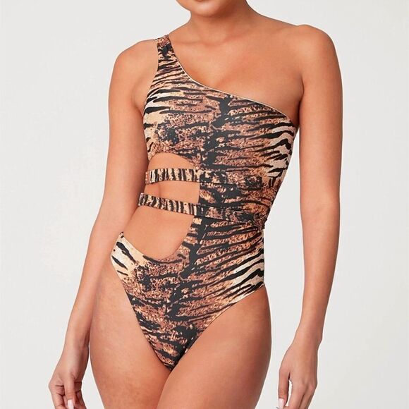 Tigress One Shoulder Cut-Out Buckle Print Monokini - Picture 5 of 9